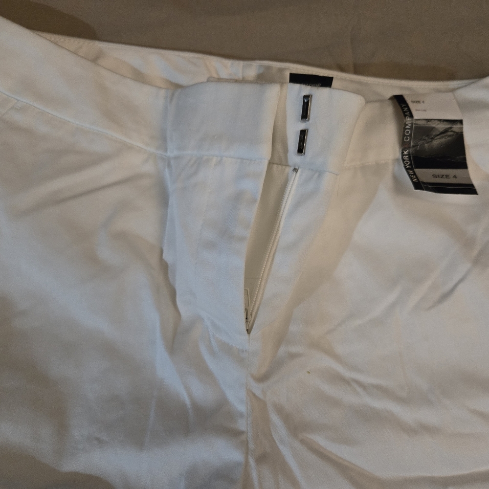 New York & Company White Slim Leg Pants